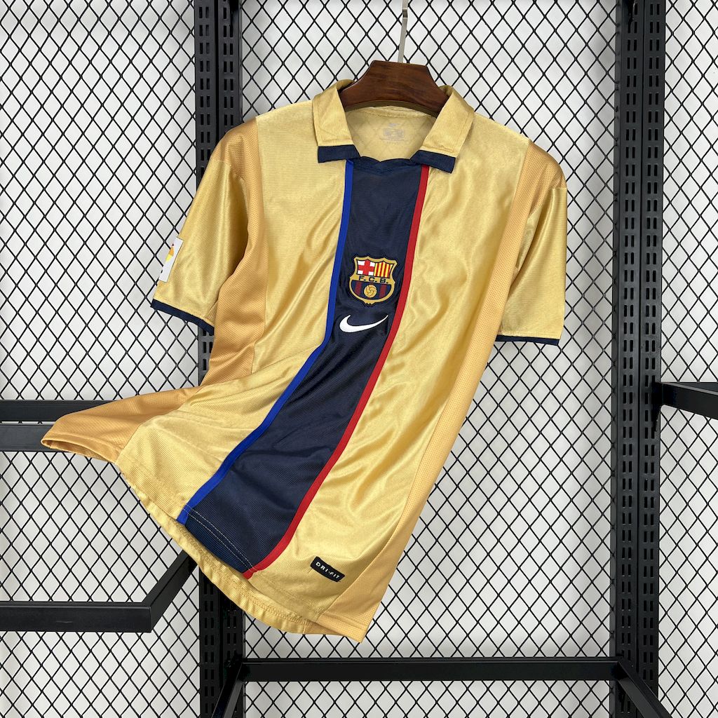 Retro's FC Barcelona 2001/02 Away Jersey