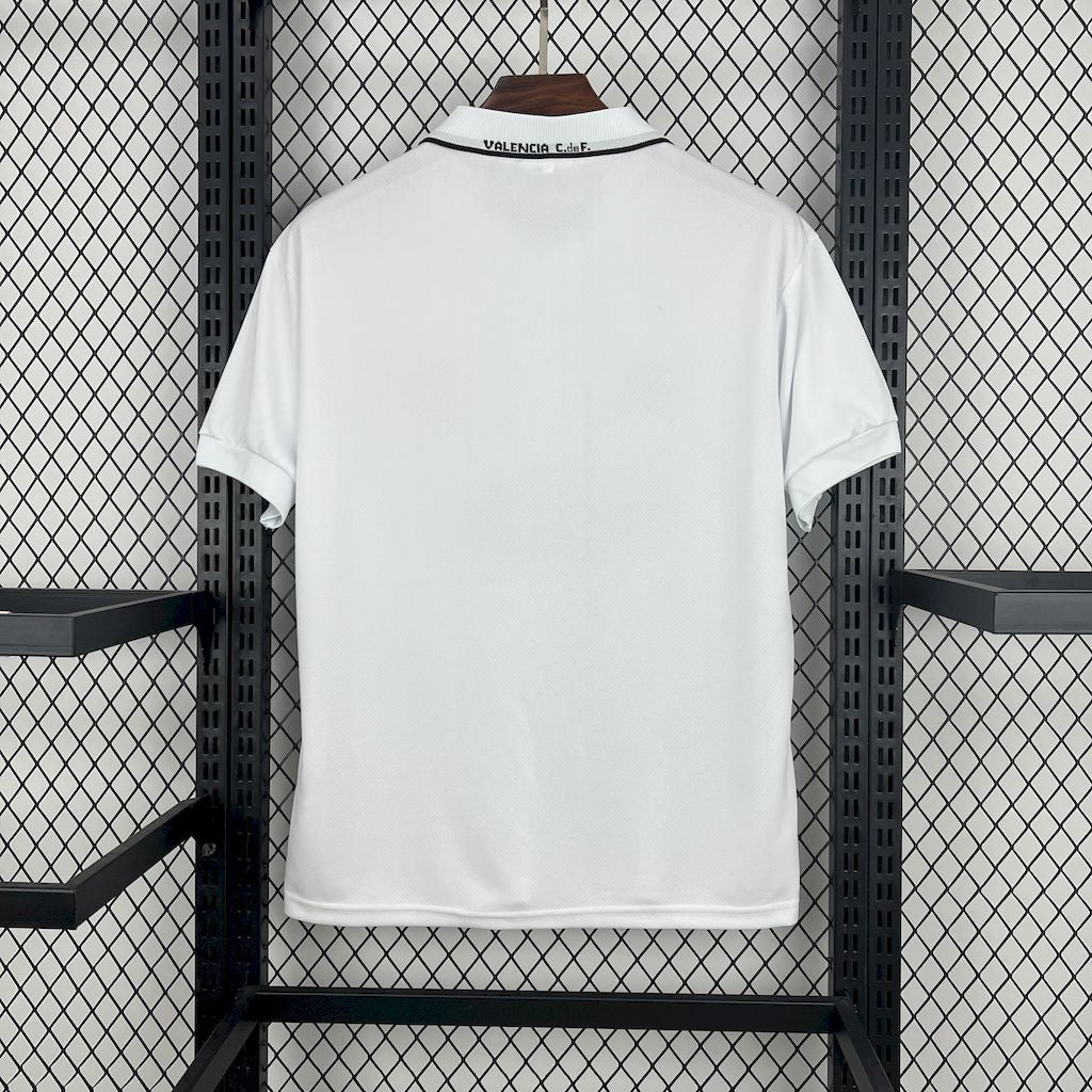 Retro's Valencia CF 1996/97 Home Jersey