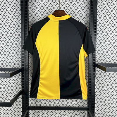 Retro's Real Zaragoza 2001/02 Away Jersey