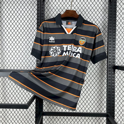 Retro's Valencia CF 1999/00 Third Jersey