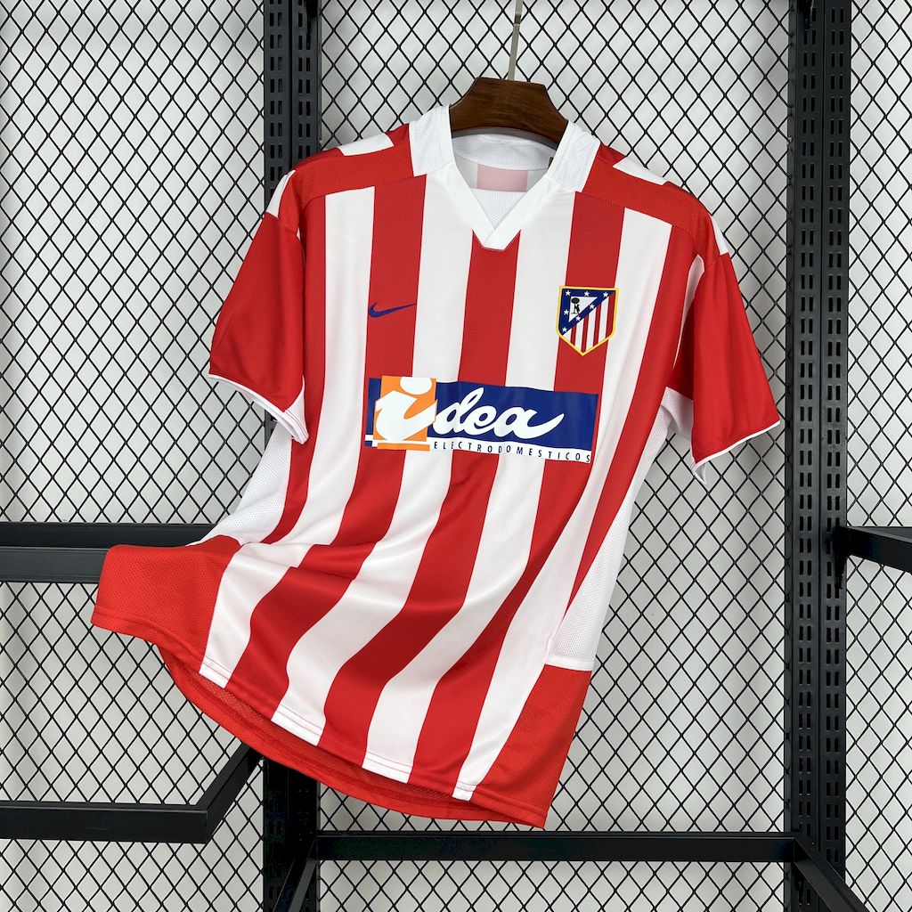 Retro's Atlético de Madrid 2002/03 Home Jersey