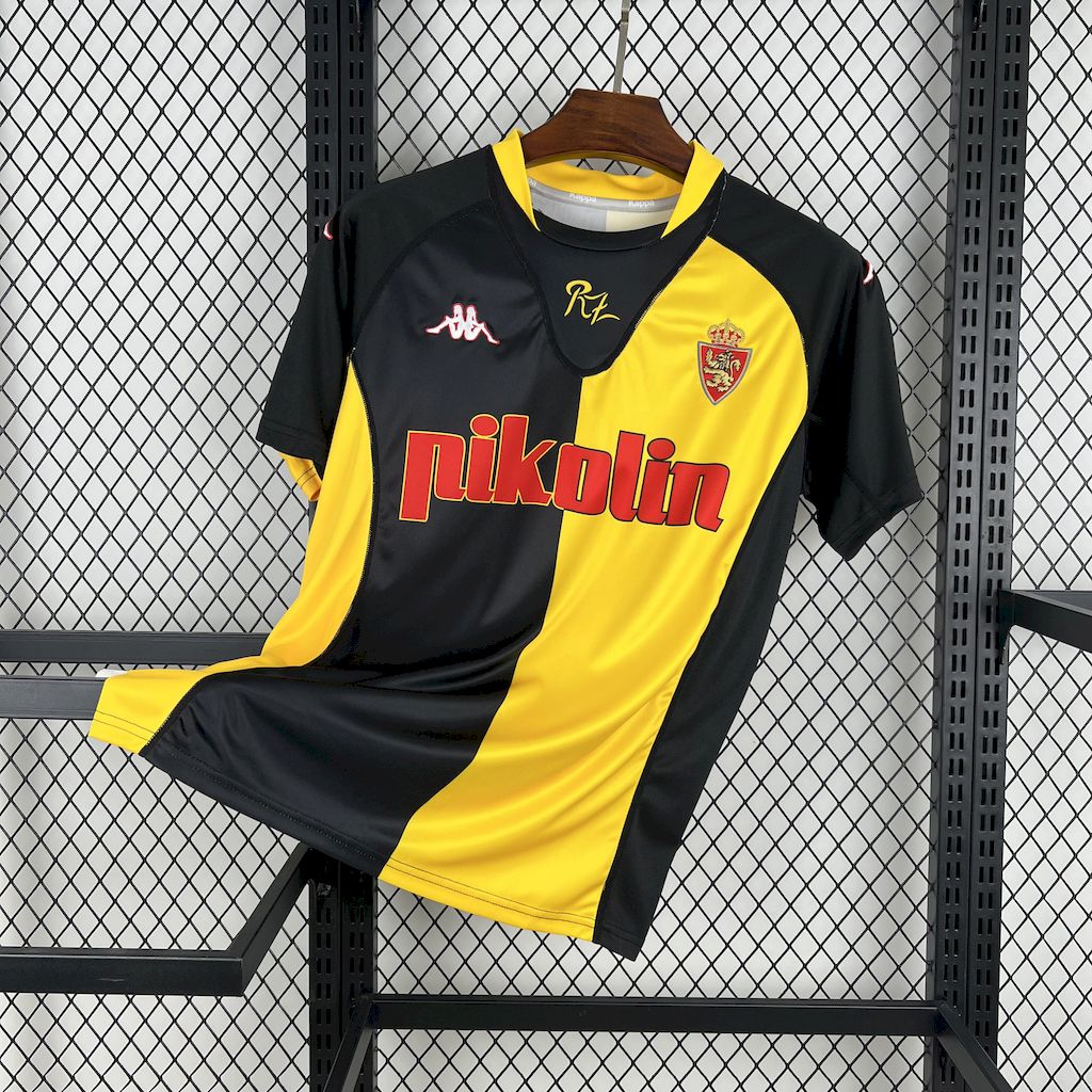 Retro's Real Zaragoza 2001/02 Away Jersey
