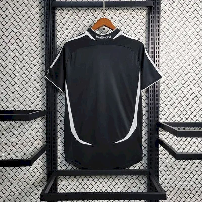 Retro's Real Madrid 2006/07 Away Jersey