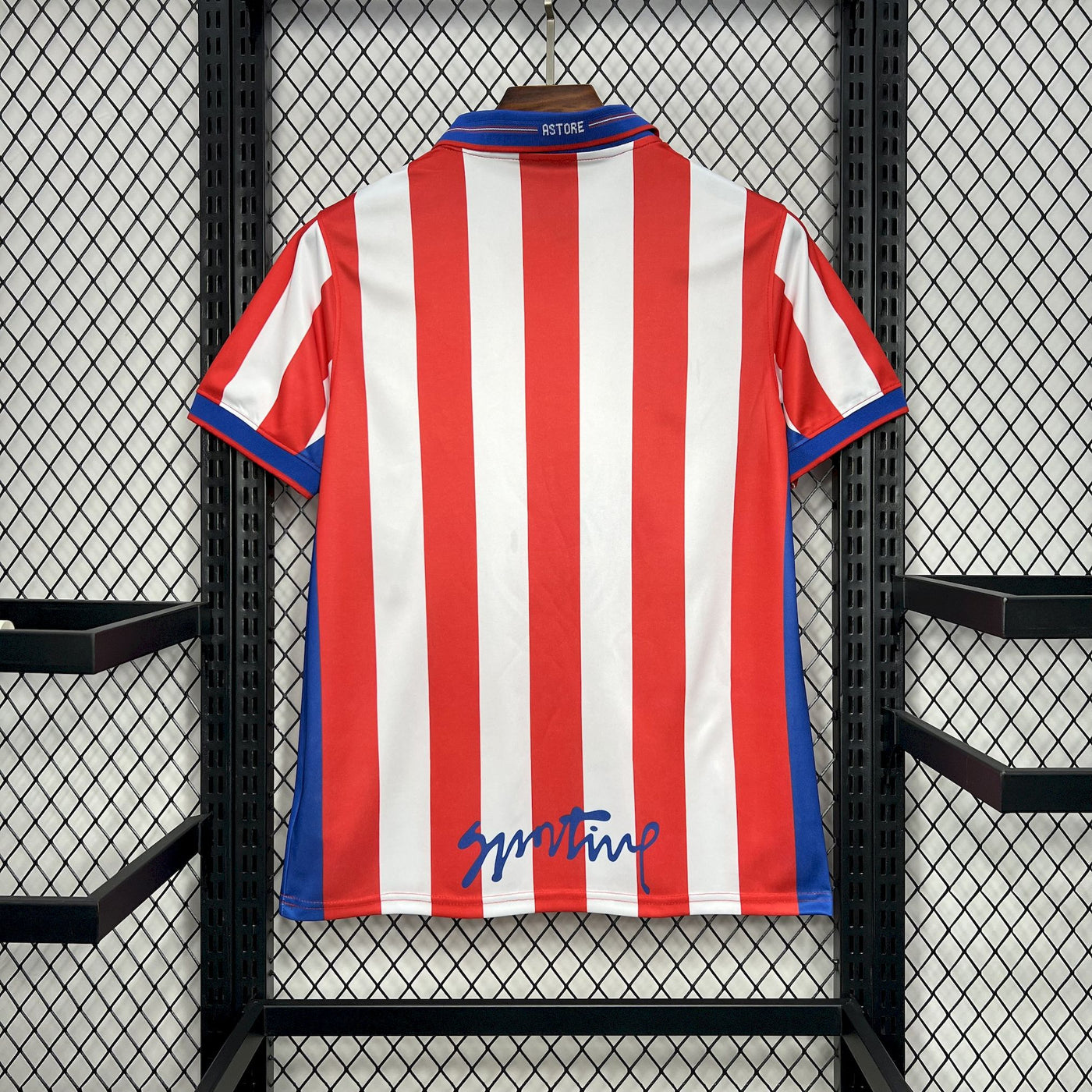 Retro's Sporting de Gijón 2001/02 Home Jersey